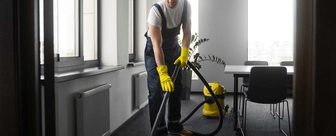 Yatılı Temizlik Elemanı Hizmeti